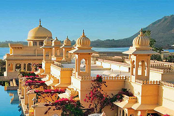 Golden Triangle Tour with Udaipur